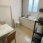 Cute Apartment In Paris