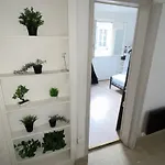 Cute Apartment In Paris